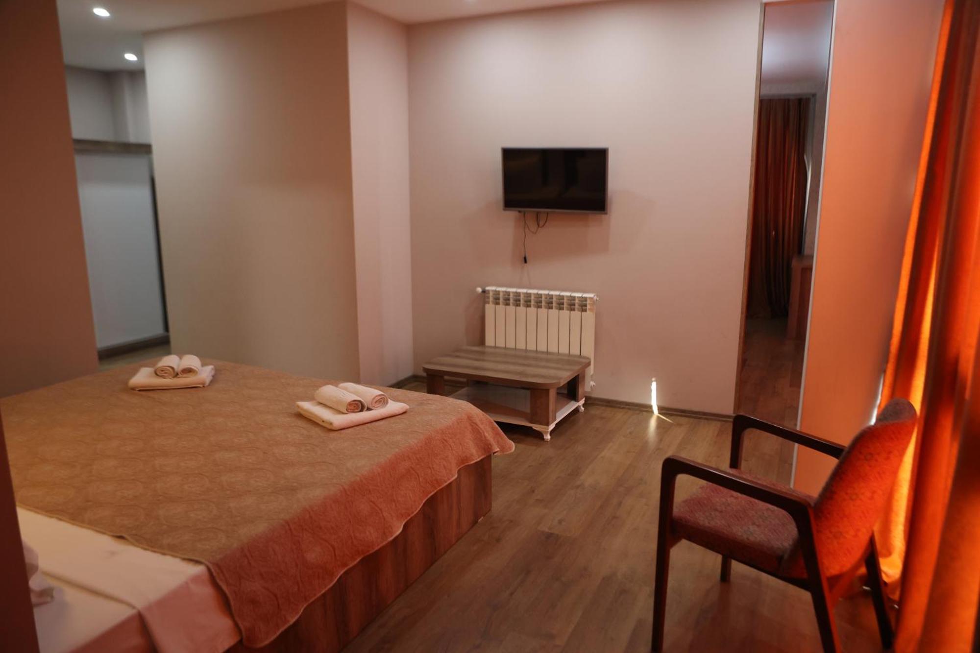 Dream Tower Hotel Batumi Exterior photo