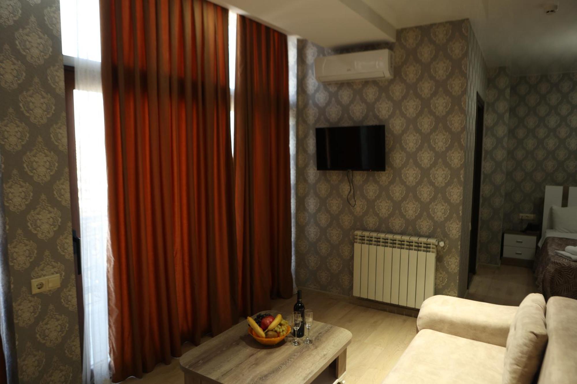 Dream Tower Hotel Batumi Exterior photo