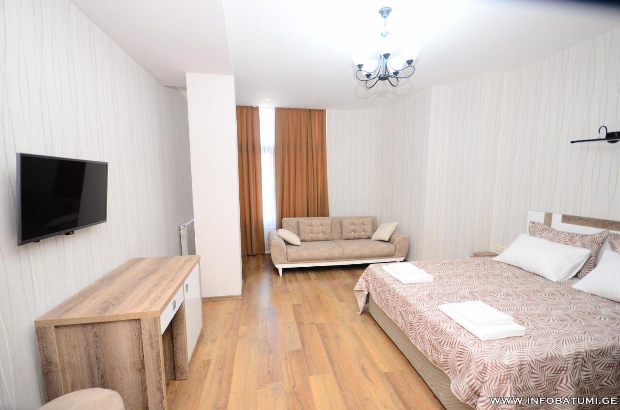 Dream Tower Hotel Batumi Exterior photo