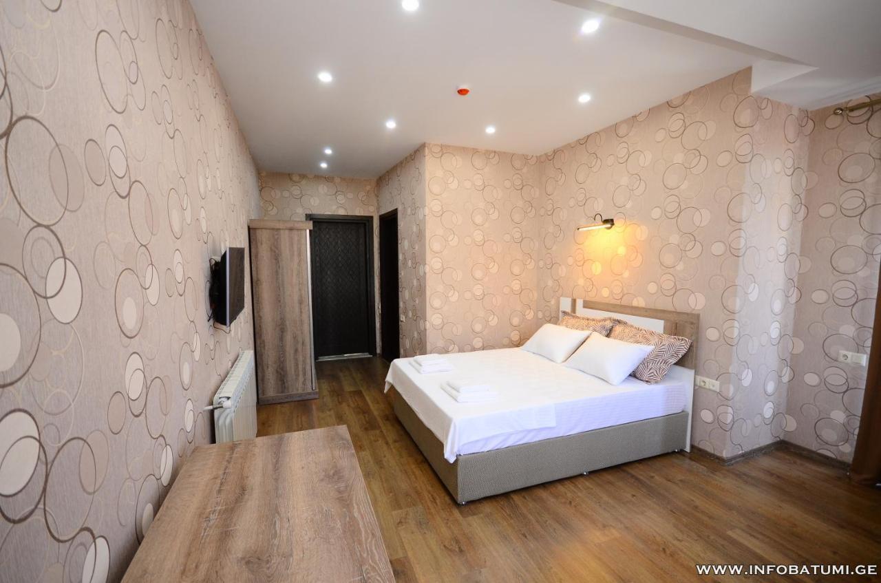 Dream Tower Hotel Batumi Exterior photo