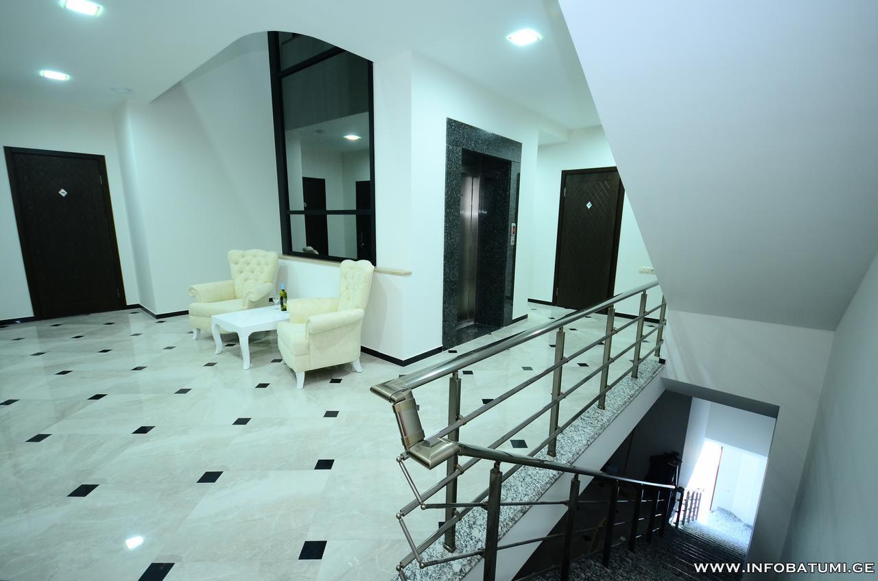 Dream Tower Hotel Batumi Exterior photo