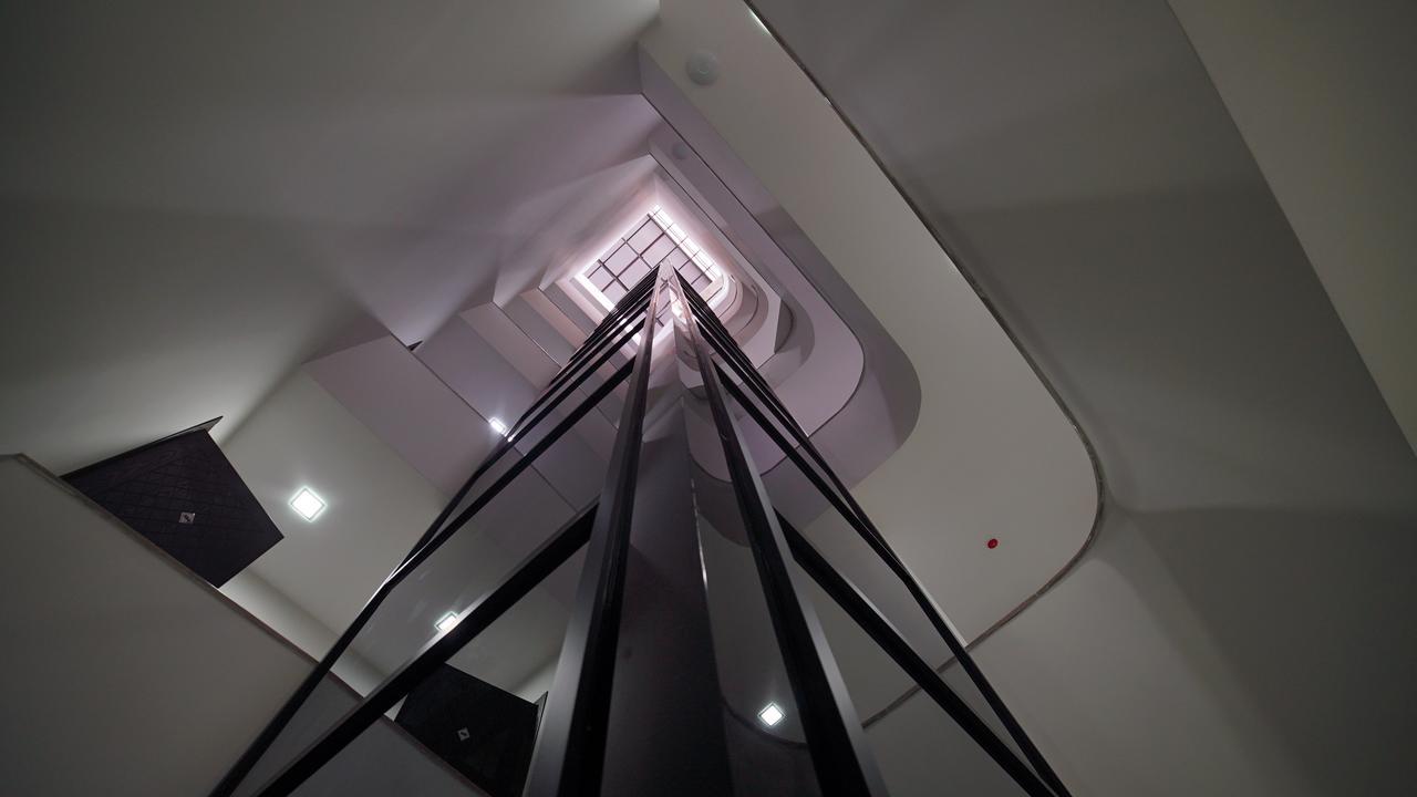 Dream Tower Hotel Batumi Exterior photo