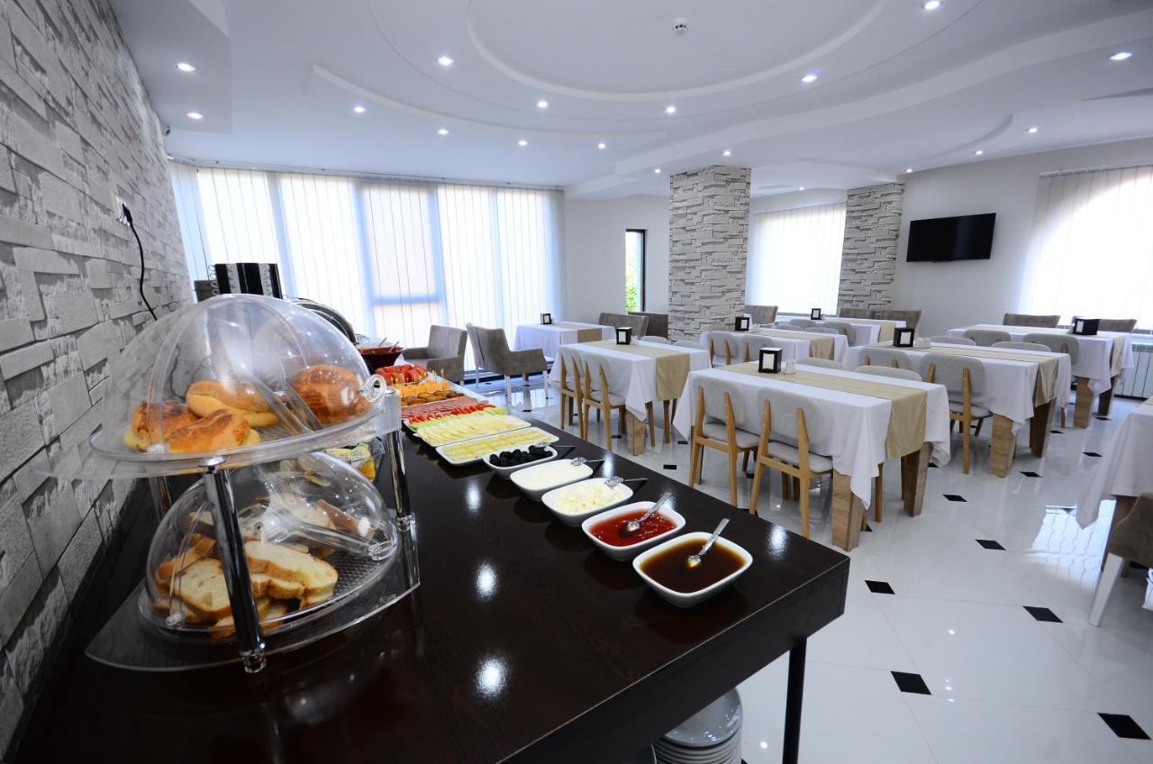 Dream Tower Hotel Batumi Exterior photo